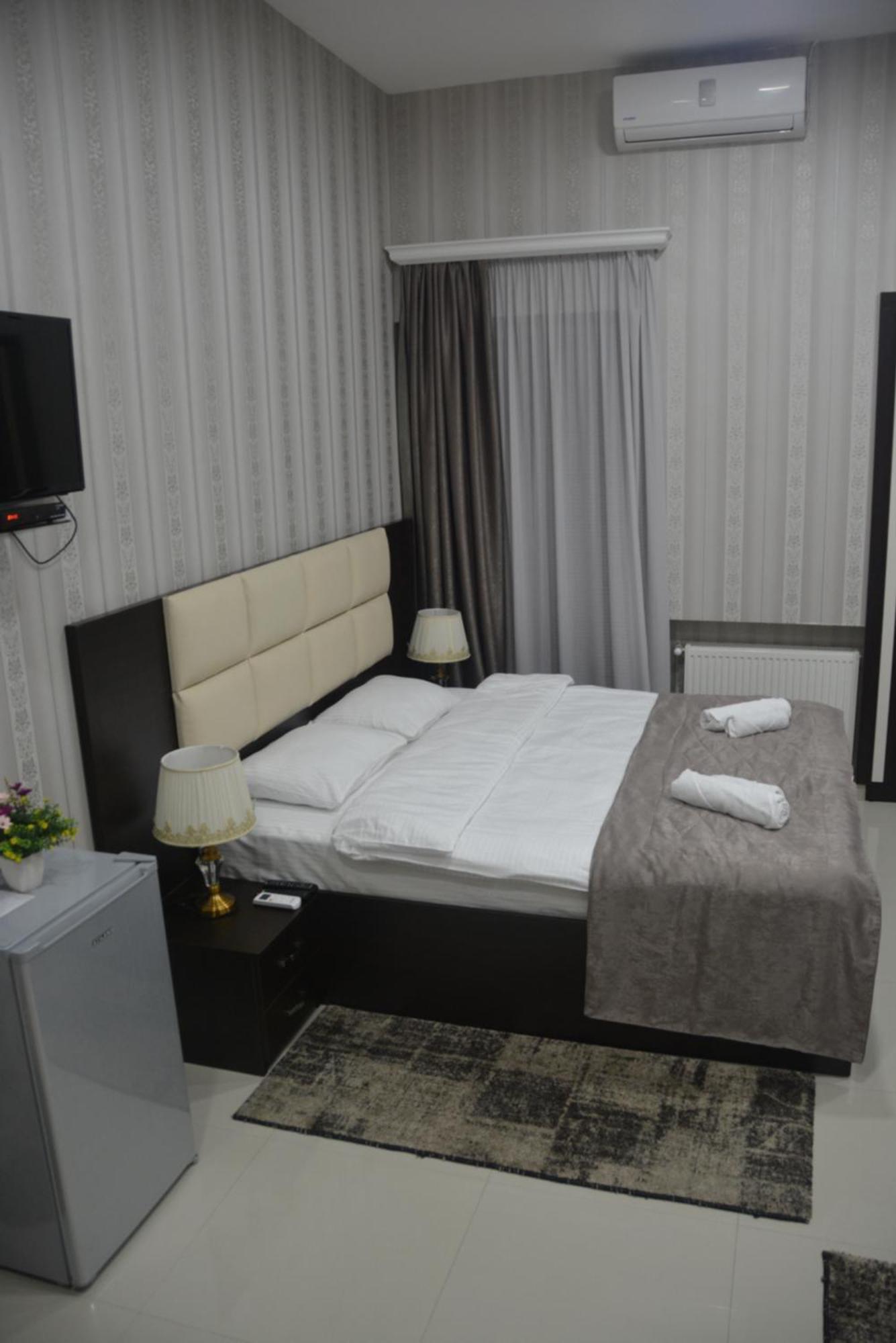 Hotel Care Inn Tbilisi Exterior photo